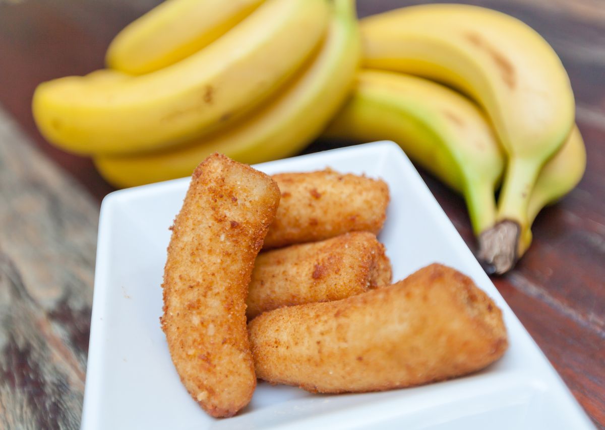 Banana frita à milanesa crocante